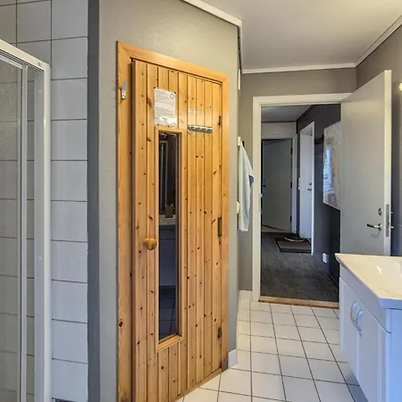 Beautiful In Bovagen With Sauna Holiday home Otreholmen